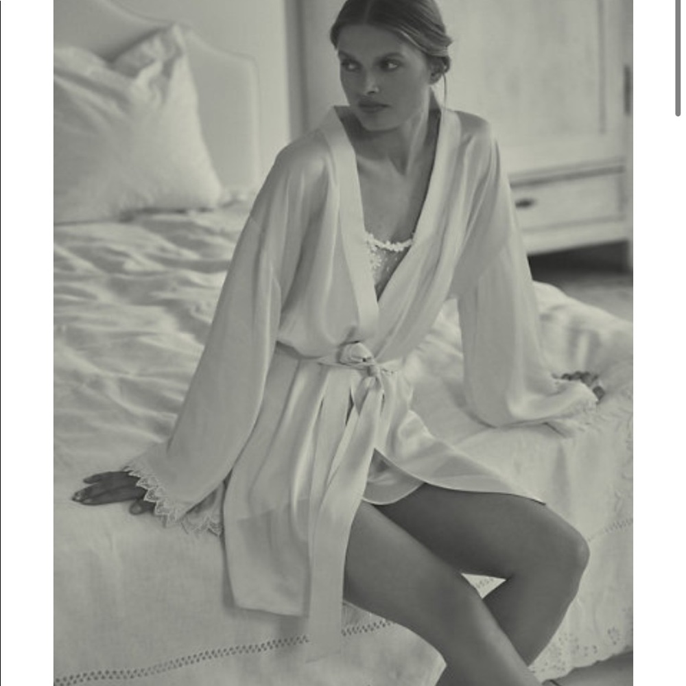 BHLDN satin robe in cream size Medium